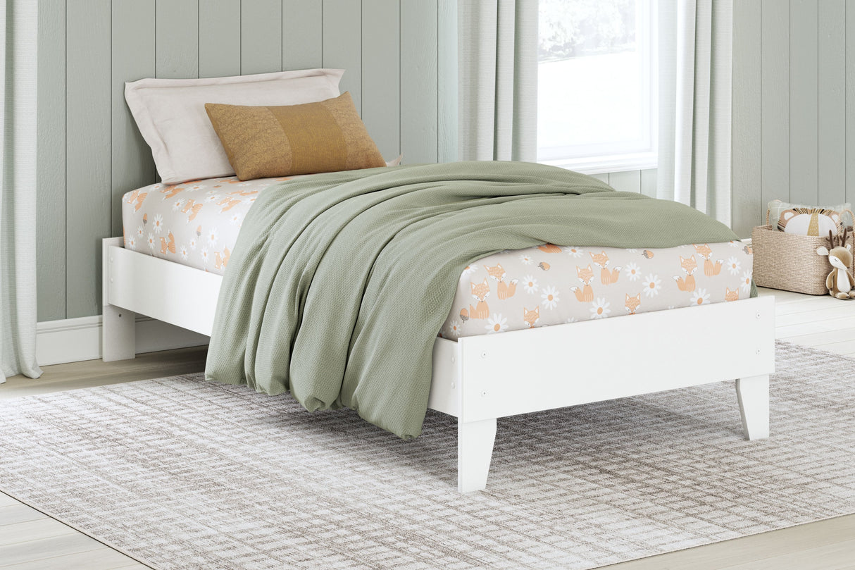 Hallityn - Platform Bed by Signature Design by Ashley® | Bel Furniture