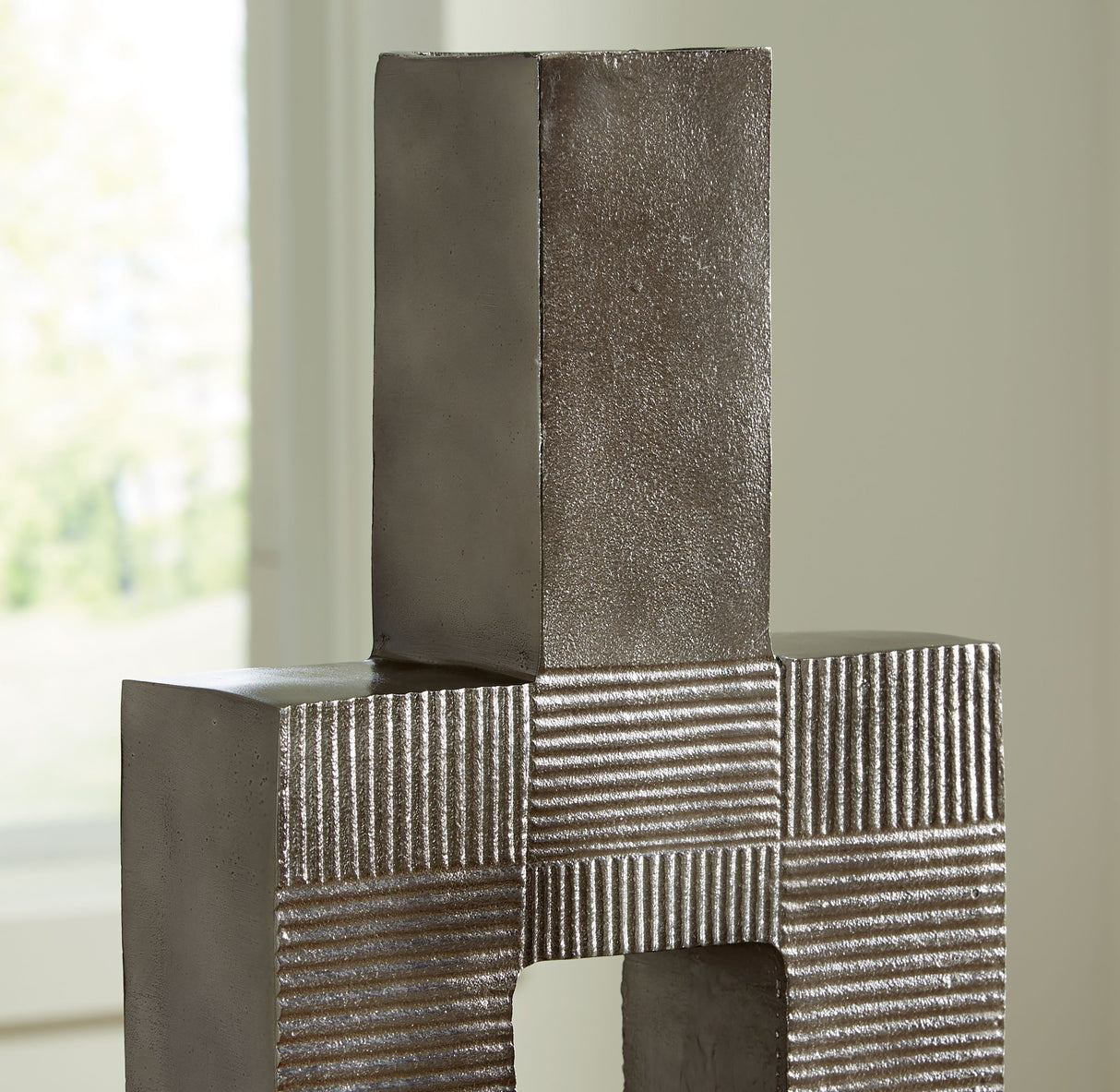 Wrengrove - Vase by Signature Design by Ashley® | Bel Furniture