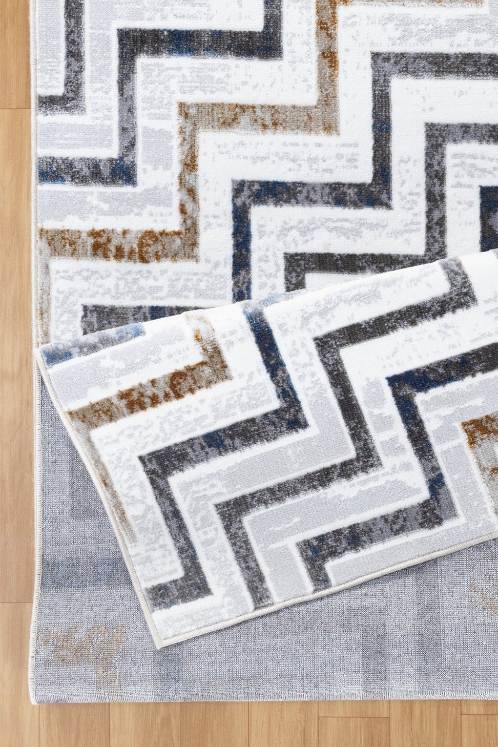 Nova - 2'7" X 7' Area Rug Polypropylene - White by Icona Home Decor | Bel Furniture