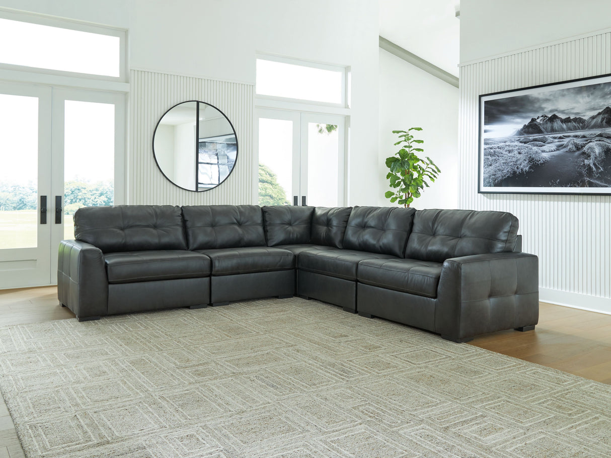 Brindley Pier - Sectional by Signature Design by Ashley® | Bel Furniture