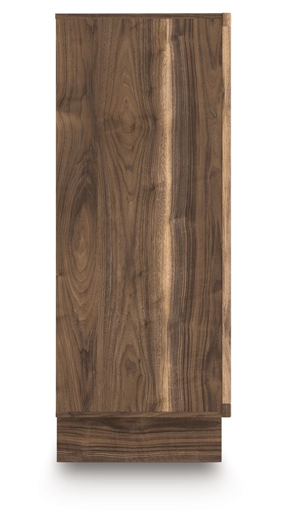 Chirason - Brown - Five Drawer Wide Chest by Signature Design by Ashley® | Bel Furniture