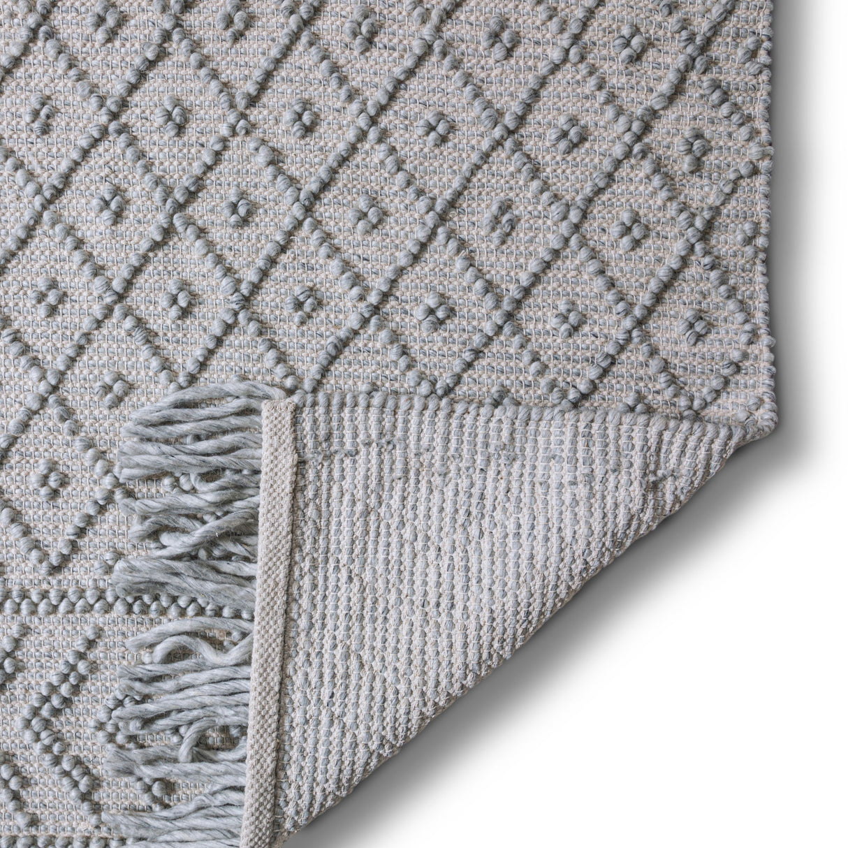 Millow - 6' X 9' Area Rug - Silver