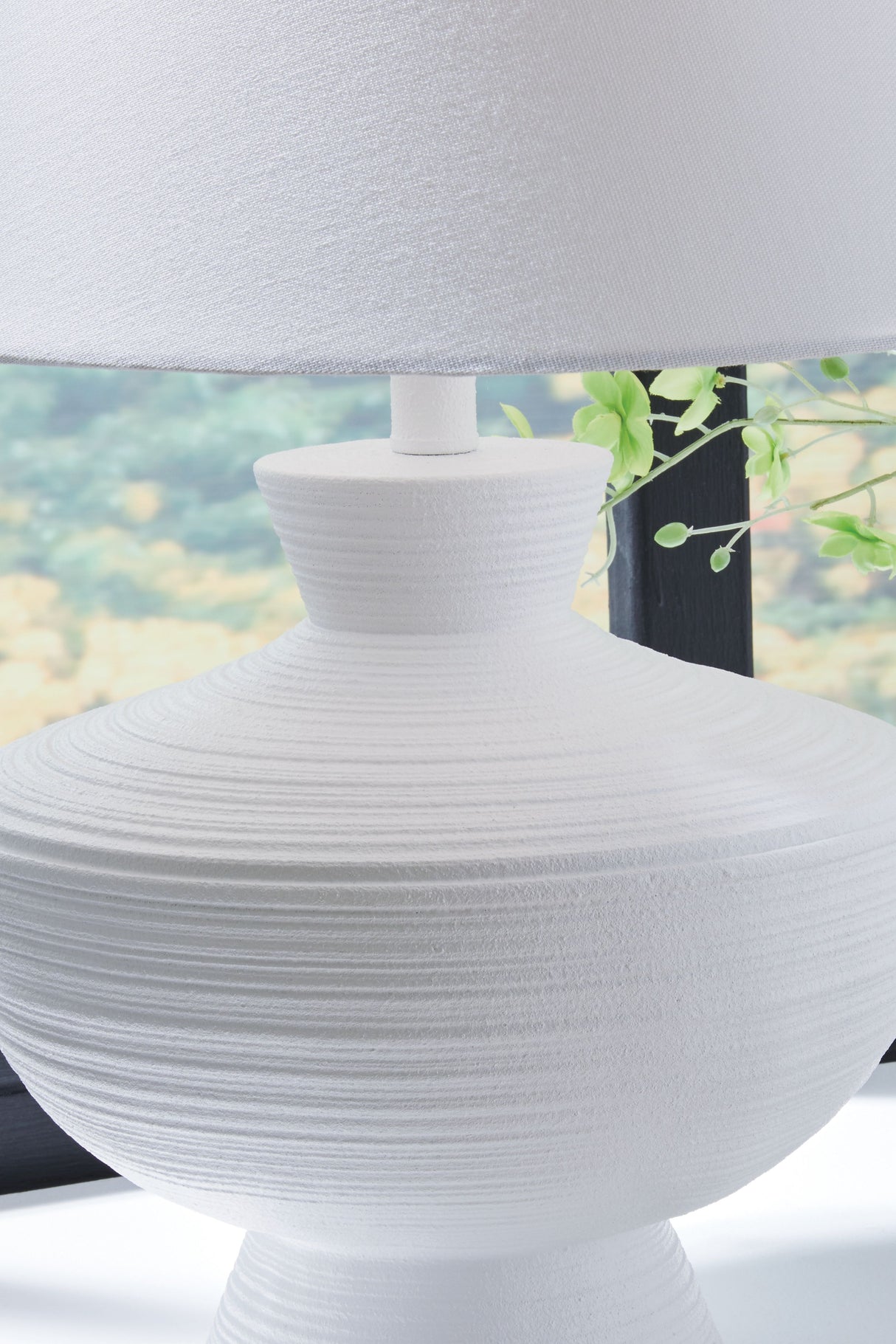Harelwood - White - Poly Table Lamp by Signature Design by Ashley® | Bel Furniture