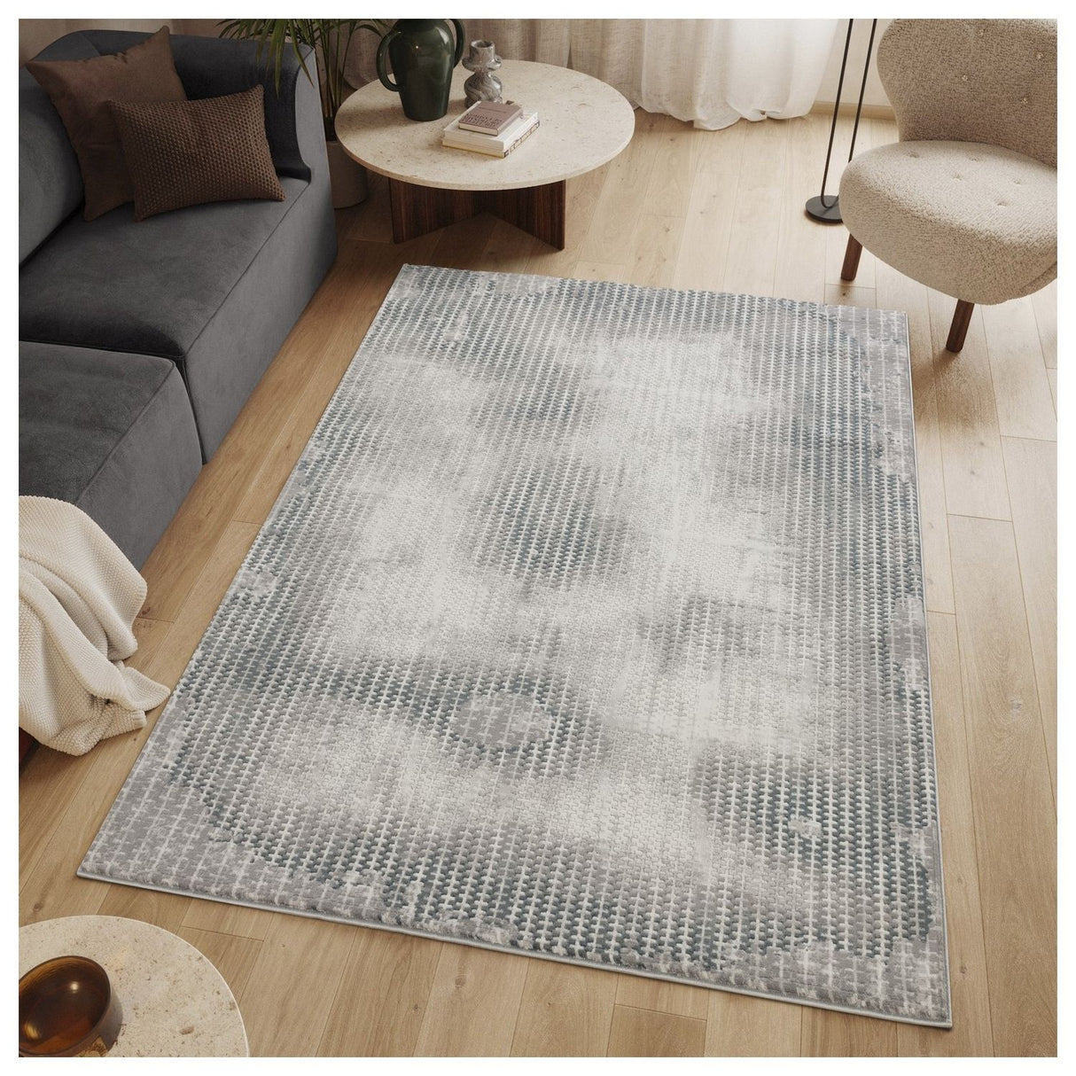 Geometrix - 5'3" X 7'3" Area Rug, Geometric 3D Effect - Ivory / Gray