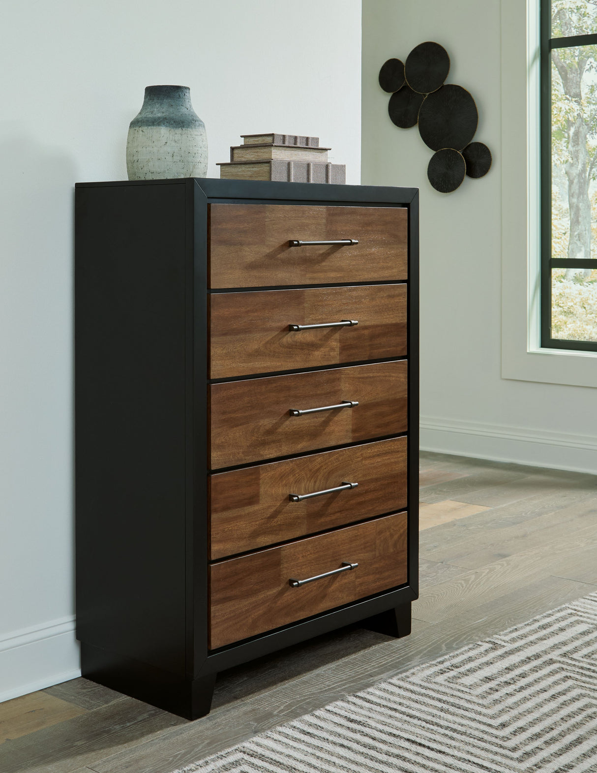 Kraeburn - Brown / Black - Five Drawer Chest by Benchcraft® | Bel Furniture