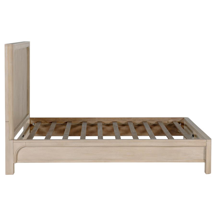 Solano - Panel Bed