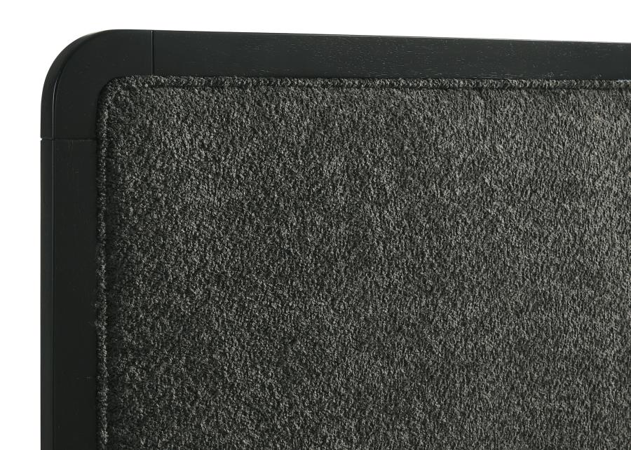 Cavelle - Upholstered Bed