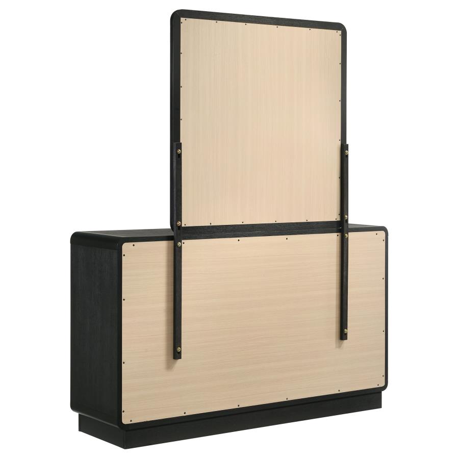 Cavelle - 6-Drawer Dresser