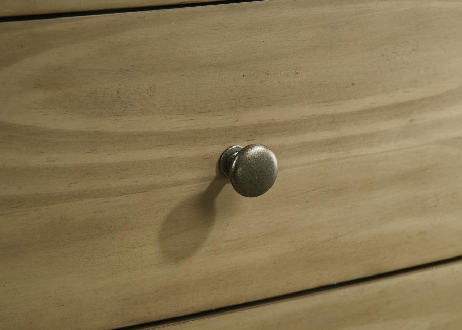 Granada - 8-Drawer Dresser