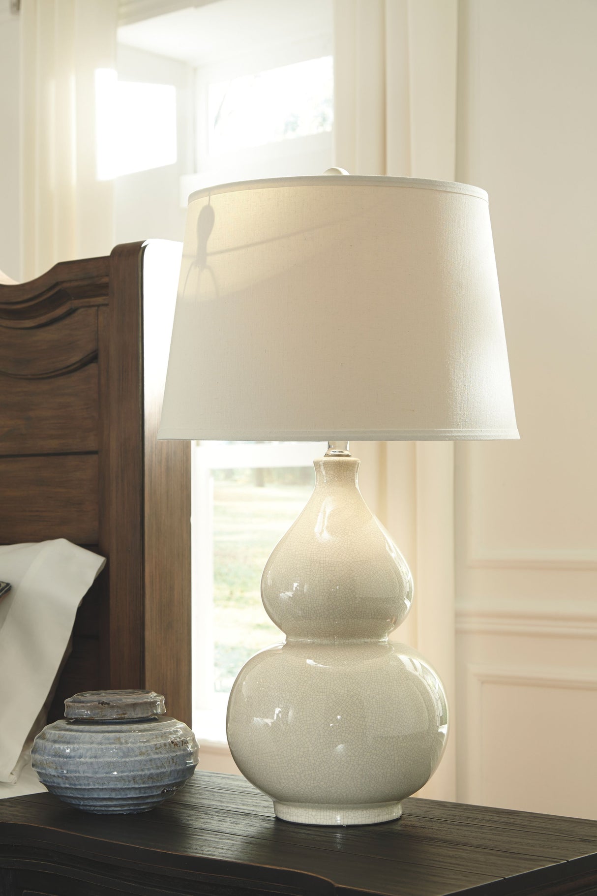 Saffi - Cream - Ceramic Table Lamp by Signature Design by Ashley® | Bel Furniture