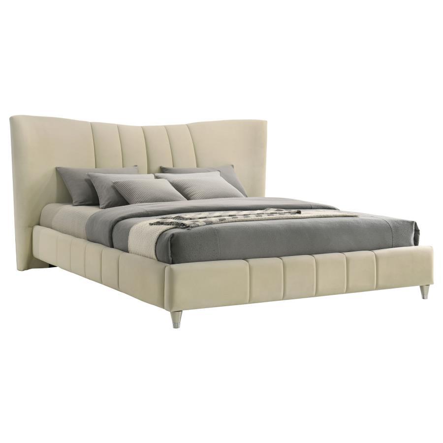 Evelyn - Upholstered Panel Platform Bed