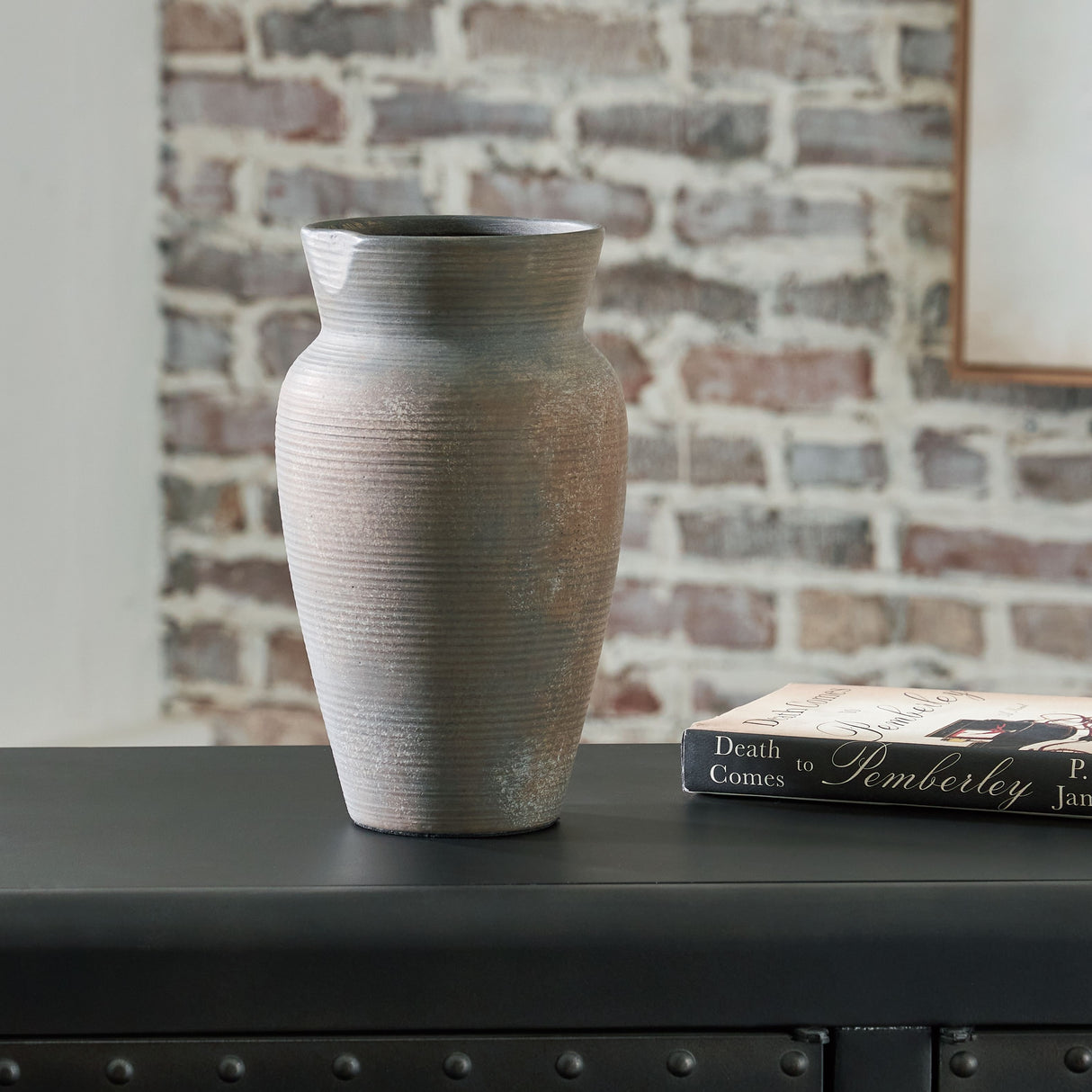 Brickmen - Vase by Signature Design by Ashley® | Bel Furniture