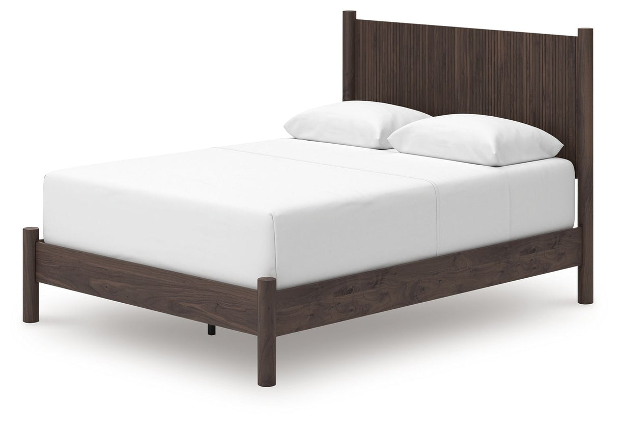Pamytta - Queen Panel Bed - Brown