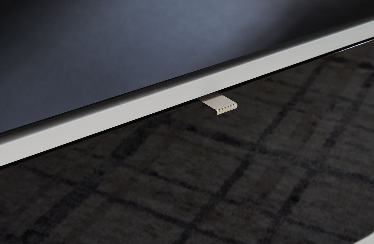 Gardoni - White / Black - Rectangular Cocktail Table by Signature Design by Ashley® | Bel Furniture