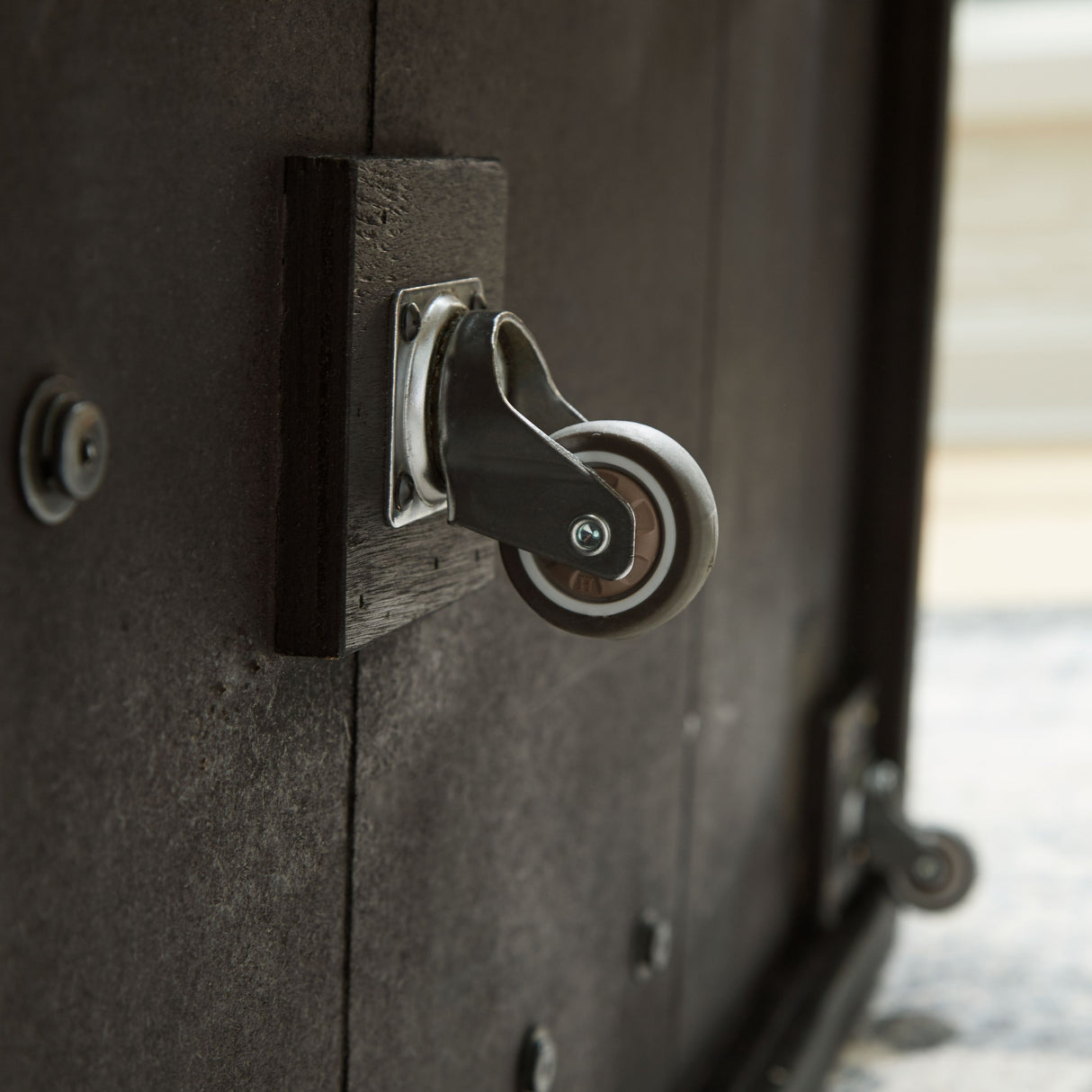 Bensonale - Brown / Gray - Occasional Table Set (Set of 3) by Signature Design by Ashley® | Bel Furniture