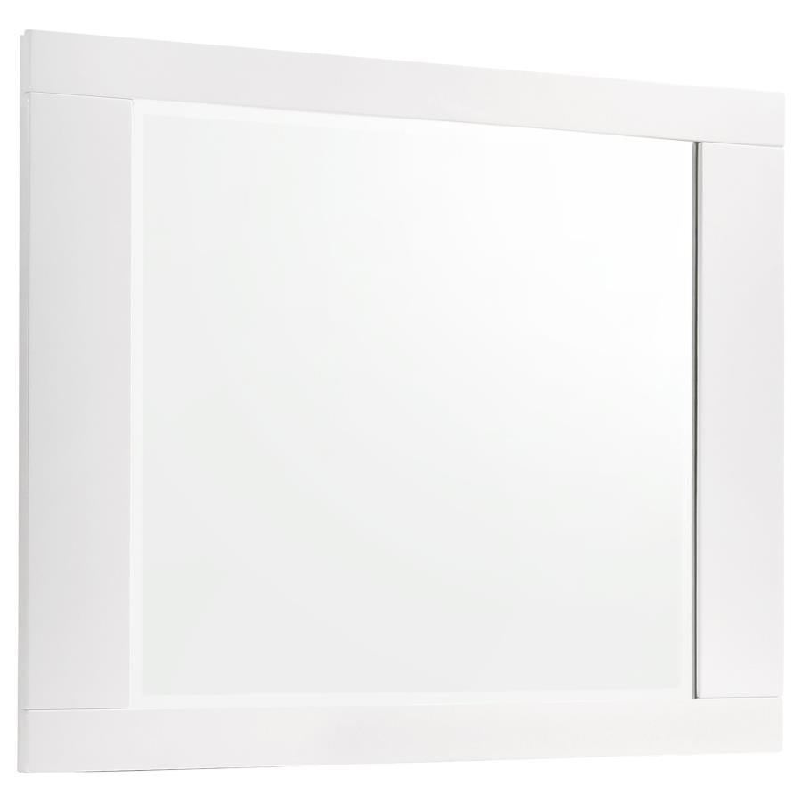 Jeremaine Bedroom Set White