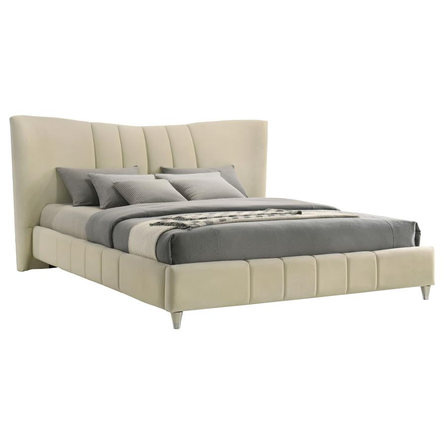 Evelyn - Upholstered Panel Platform Bed
