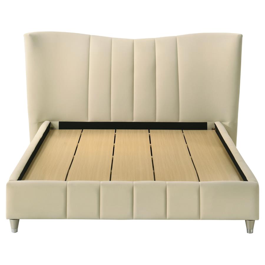 Evelyn - Upholstered Panel Platform Bed