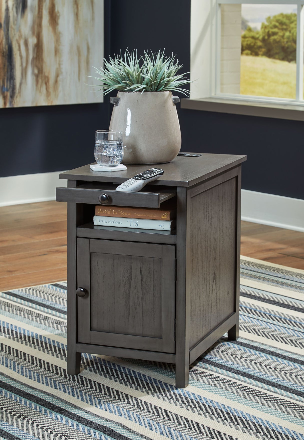 Treytown - Chair Side End Table by Signature Design by Ashley® | Bel Furniture