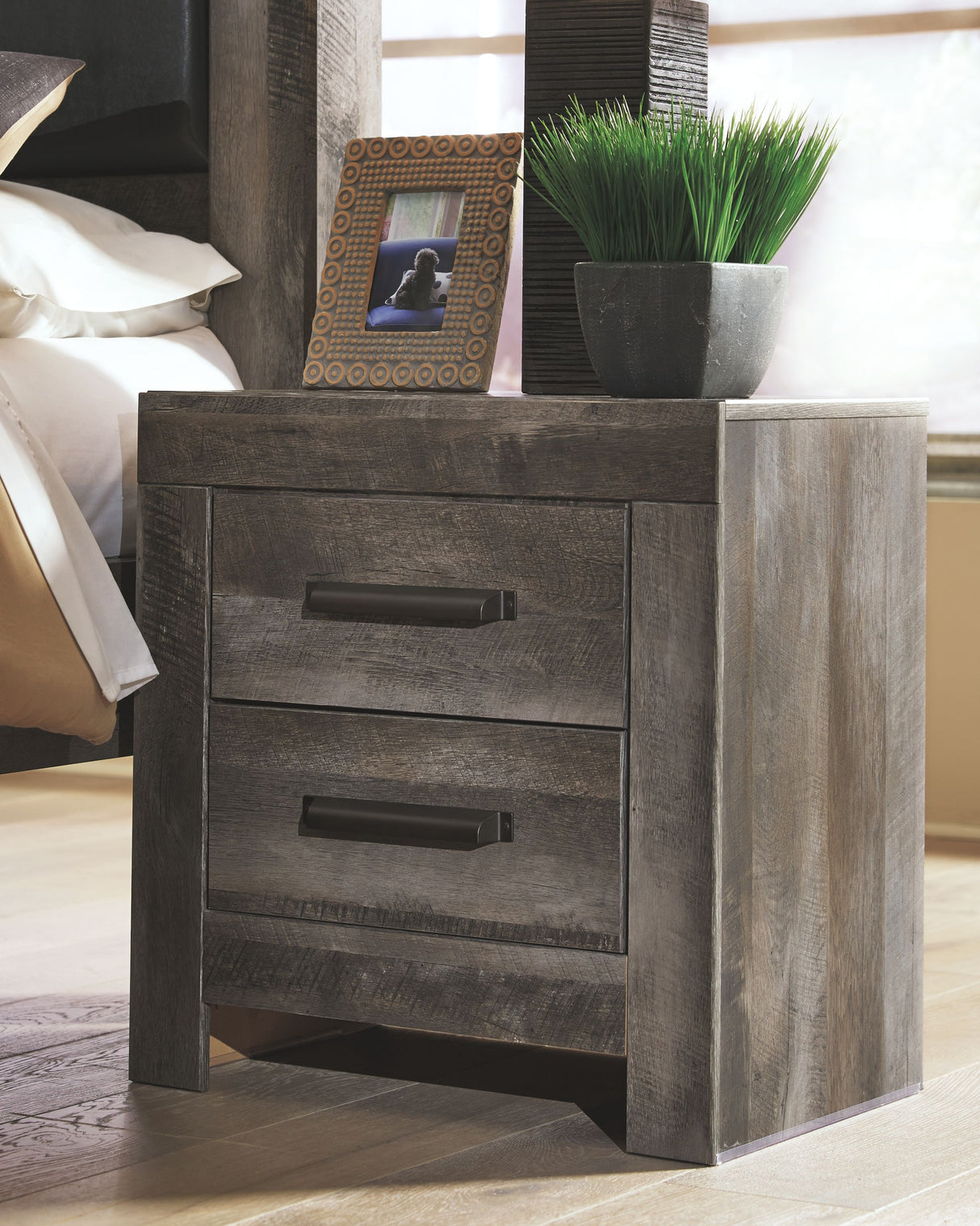 Wynnlow - Gray - Two Drawer Night Stand by Signature Design by Ashley® | Bel Furniture