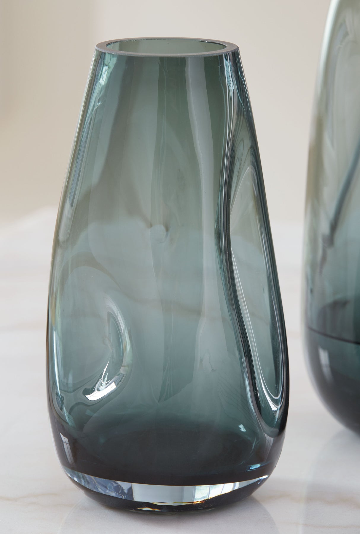 Beamund - Vase - 9" by Signature Design by Ashley® | Bel Furniture
