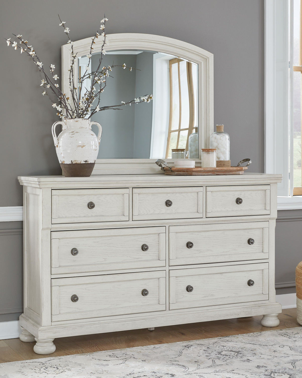 Robbinsdale - Sleigh Bedroom Set by Ashley® | Bel Furniture