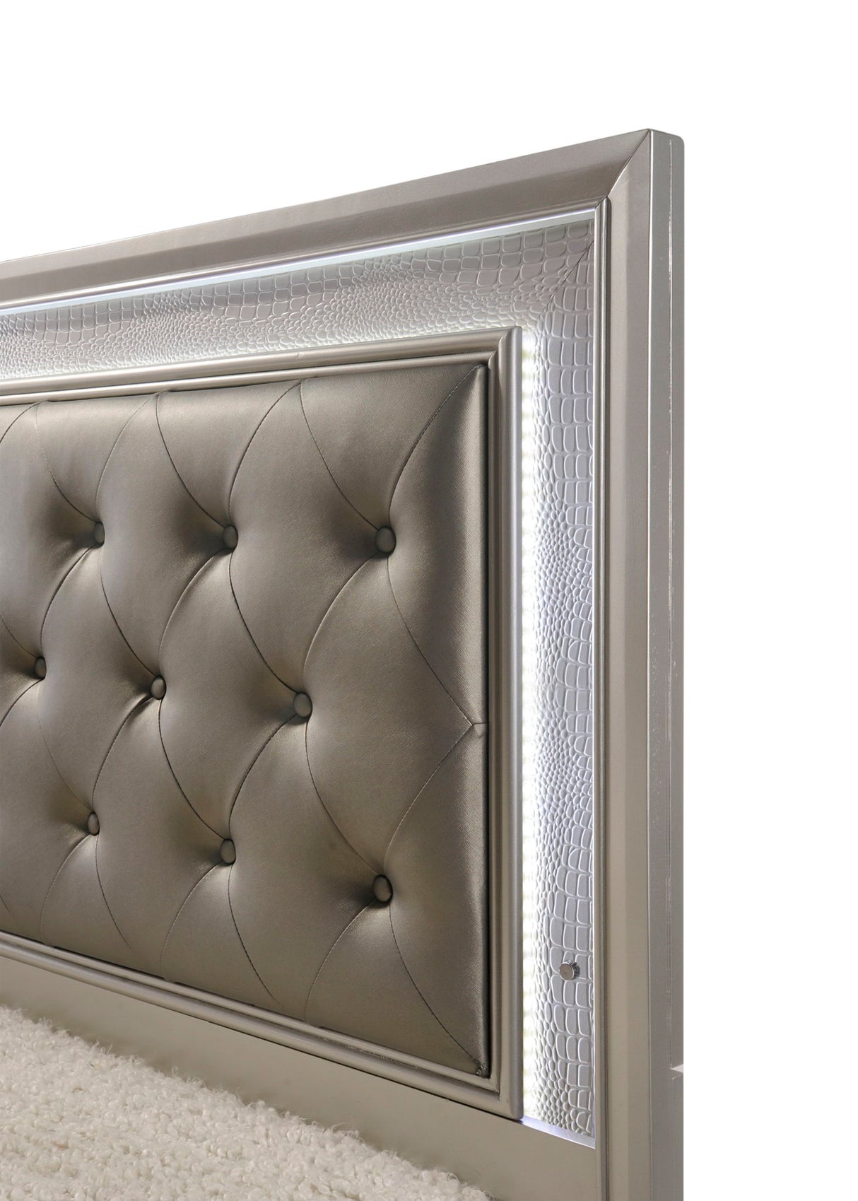 Lyssa - Bed by Crown Mark | Bel Furniture