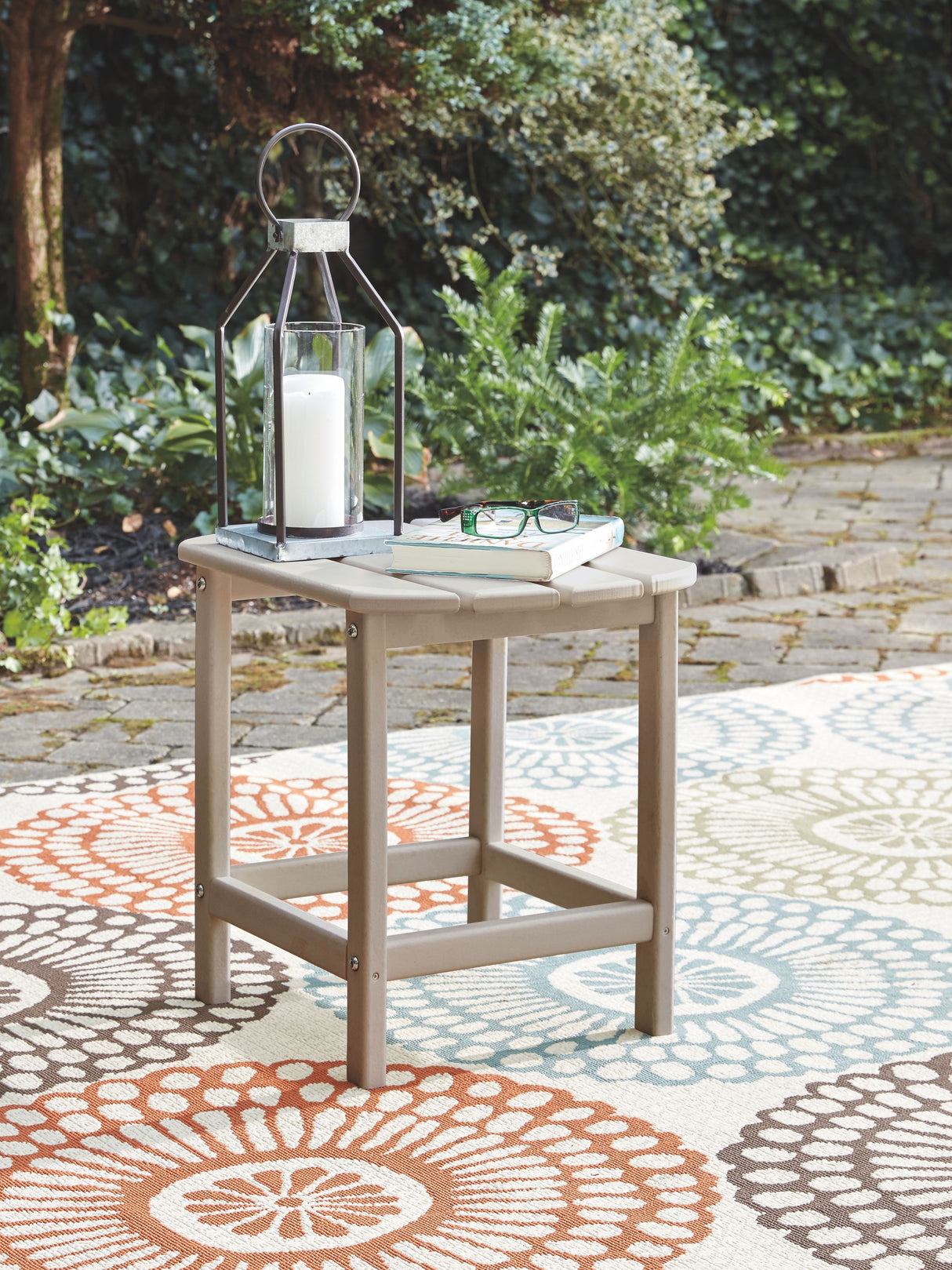 Sundown Treasure - Outdoor End Table by Signature Design by Ashley® | Bel Furniture