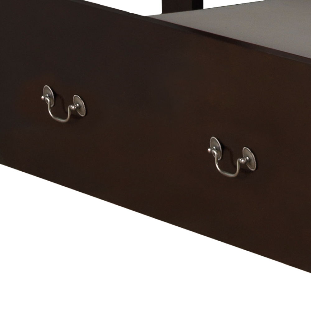 Elegant Trundle Bed With Timeless Charm