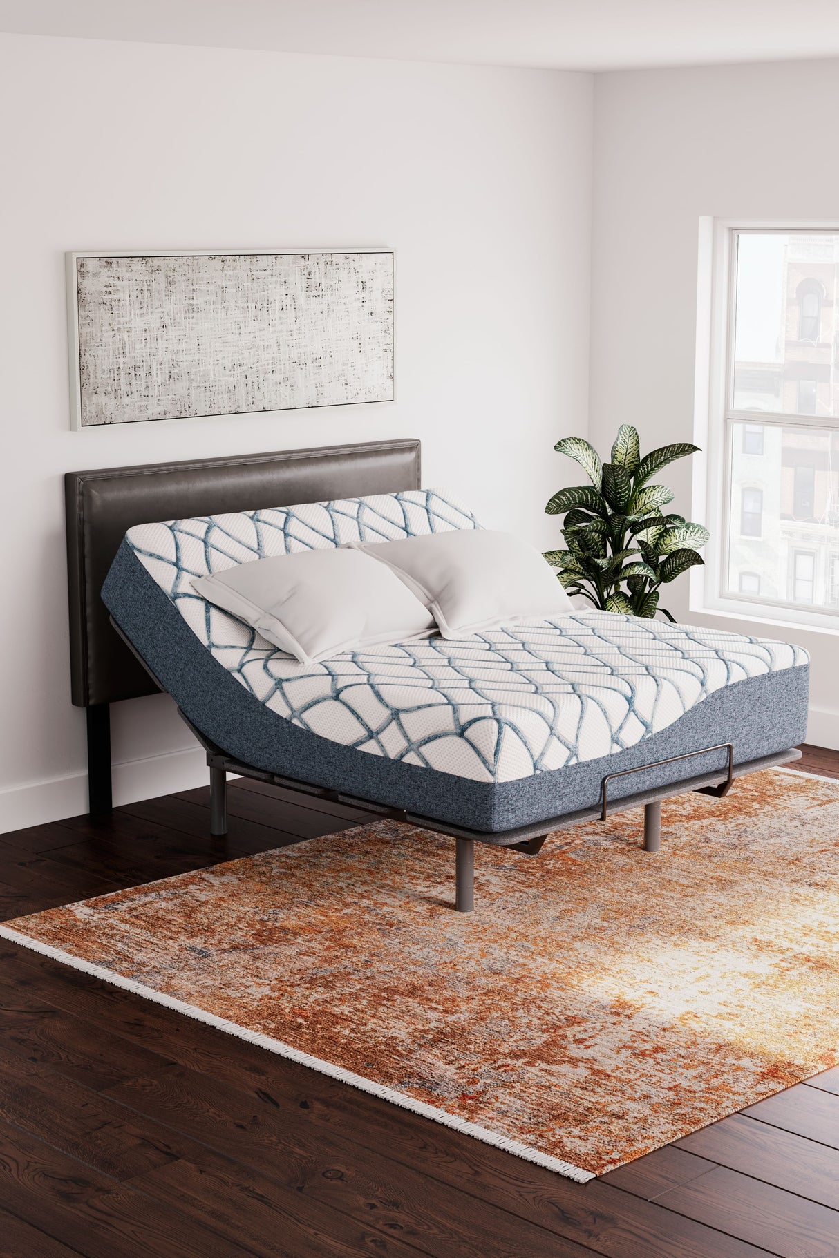 14 Inch Chime Elite 2.0 - Ultra Plush Mattress by Sierra Sleep® by Ashley | Bel Furniture