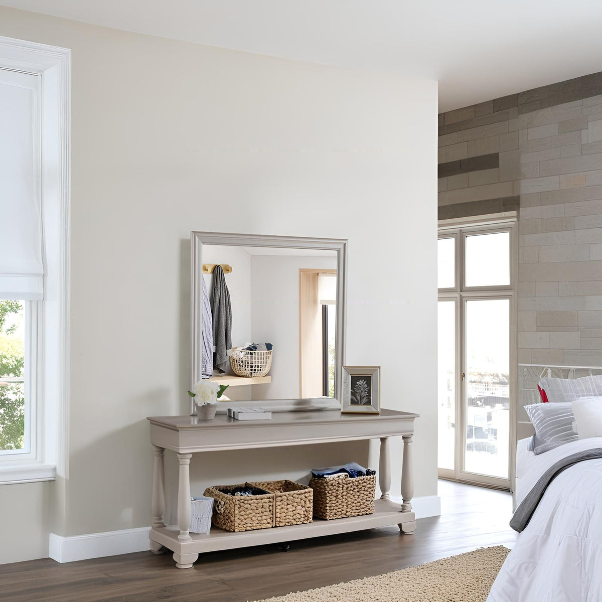 Lorana - Traditional Mirror - Champagne