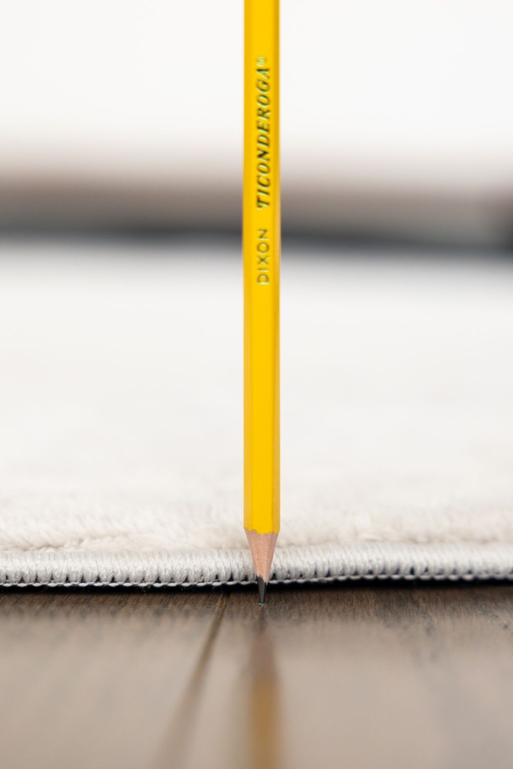 Curve - Round Rug by Icona Home Decor | Bel Furniture