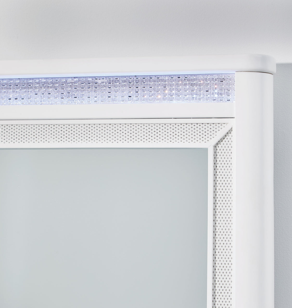 Chalanna - White - Dresser And Mirror by Signature Design by Ashley® | Bel Furniture