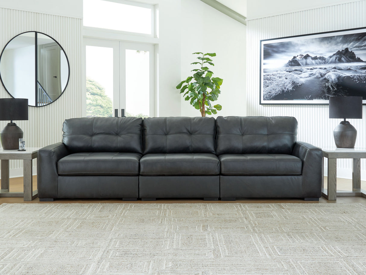 Brindley Pier - Sectional by Signature Design by Ashley® | Bel Furniture