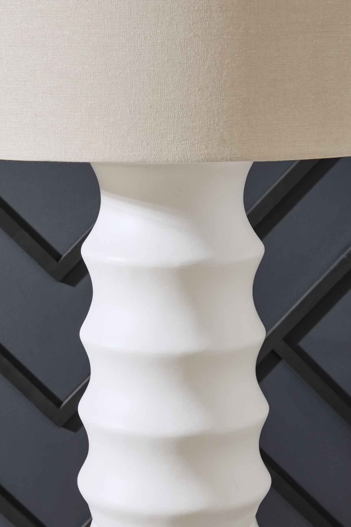 Veraleigh - Poly Lamp by Signature Design by Ashley® | Bel Furniture
