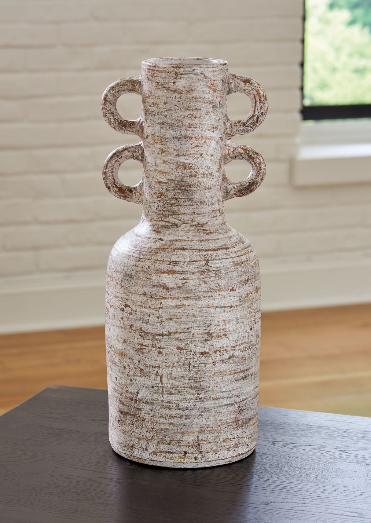 Wellbridge - Distressed White - Vase by Signature Design by Ashley® | Bel Furniture