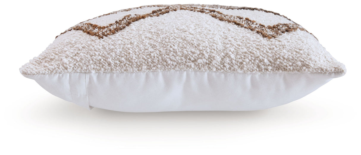 Brettwood - Pillow (Set of 4) - Ivory / Brown