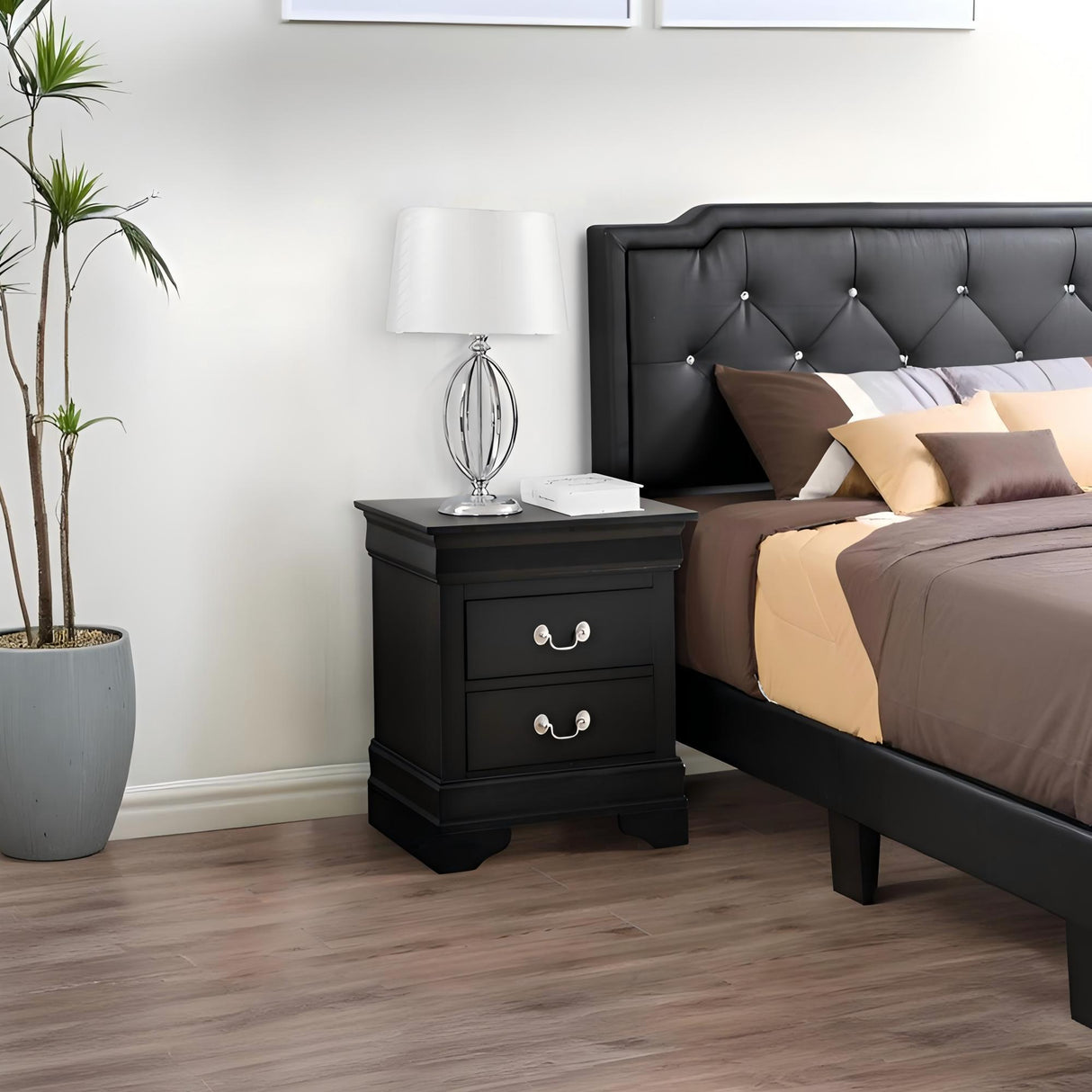 Traditional Style Bedroom Accent Nightstand