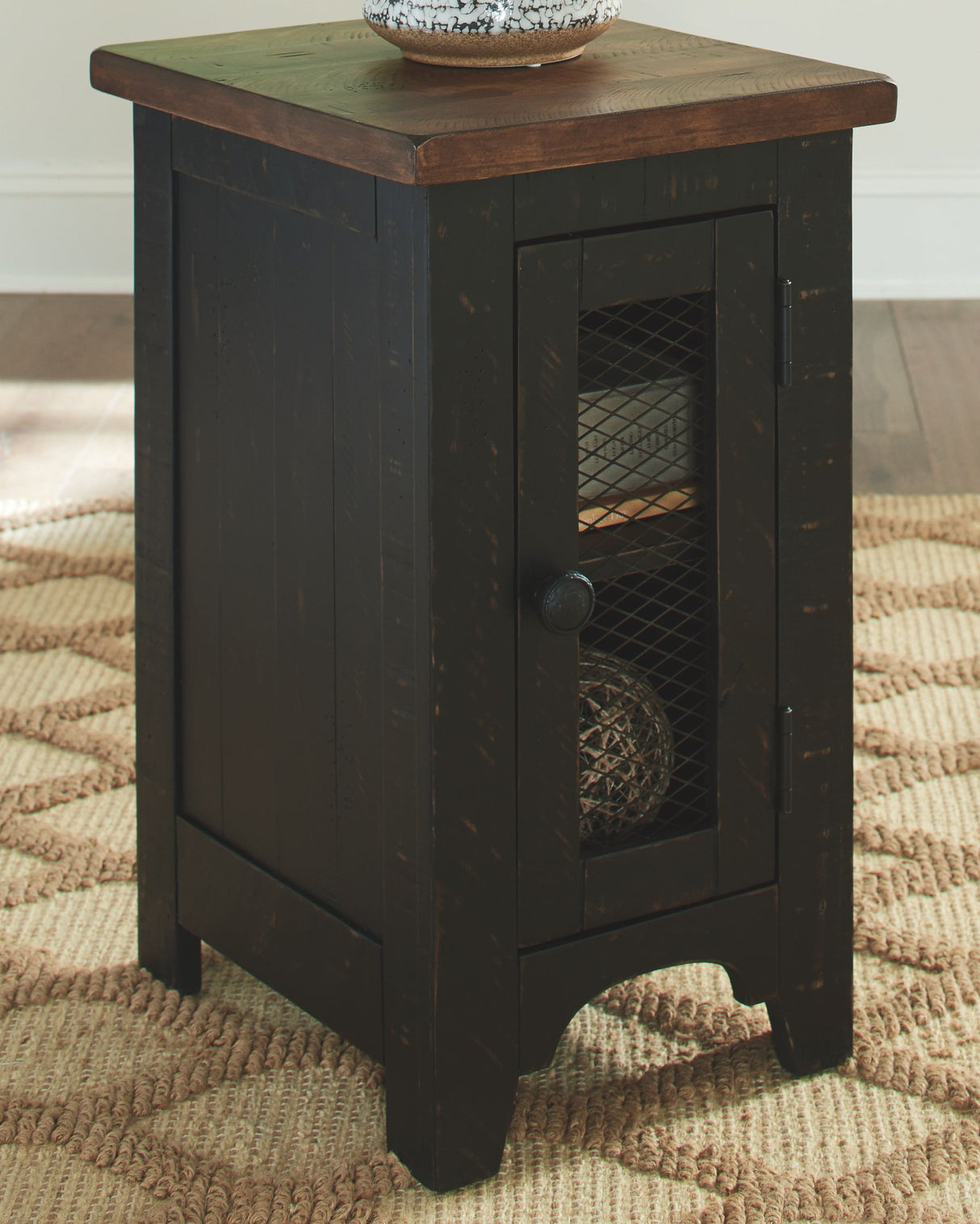 Valebeck - Black / Brown - Chair Side End Table by Signature Design by Ashley® | Bel Furniture