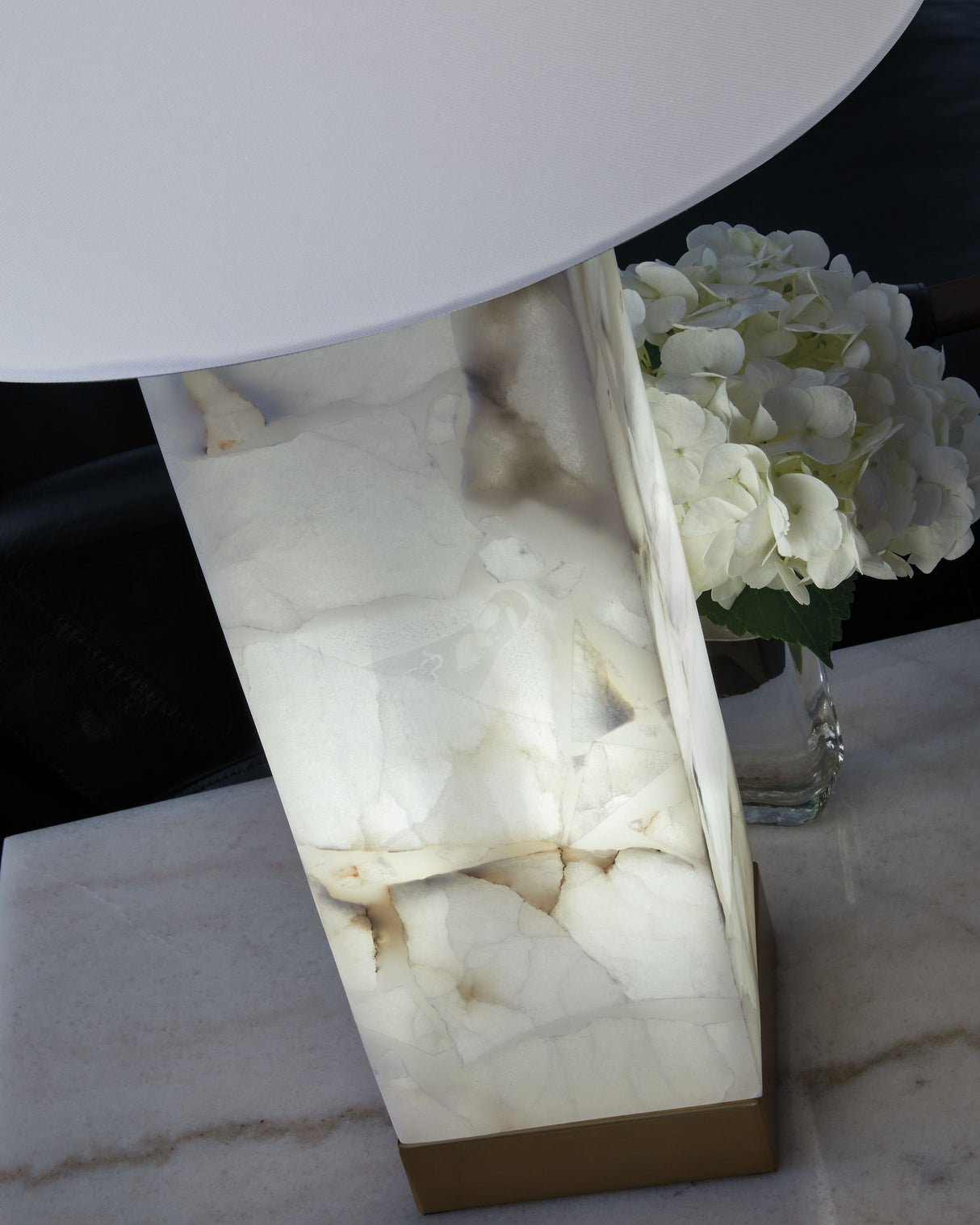 Linderfield - White / Gold Finish - Alabaster Table Lamp by Signature Design by Ashley® | Bel Furniture