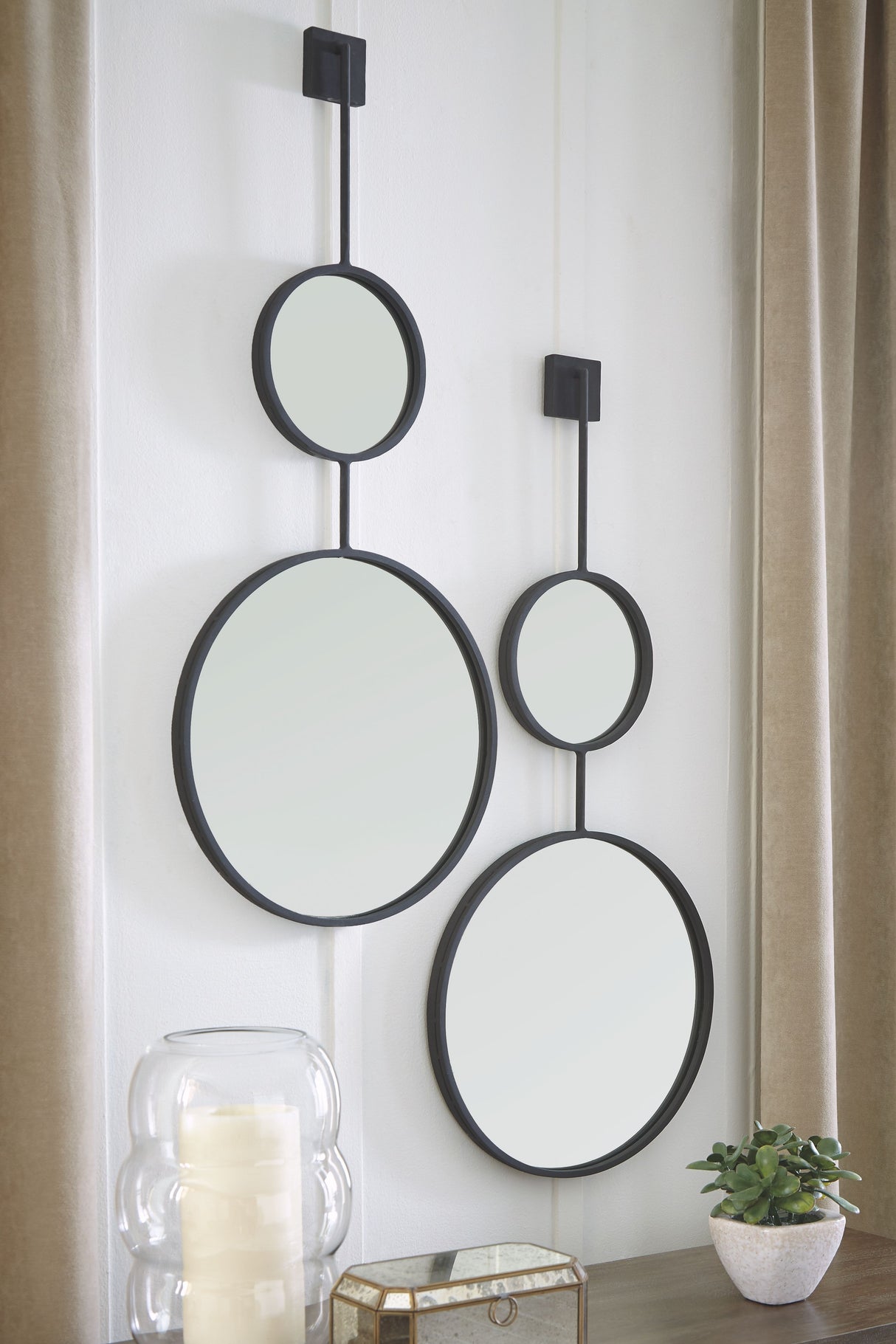 Brewer - Black - Accent Mirror by Signature Design by Ashley® | Bel Furniture