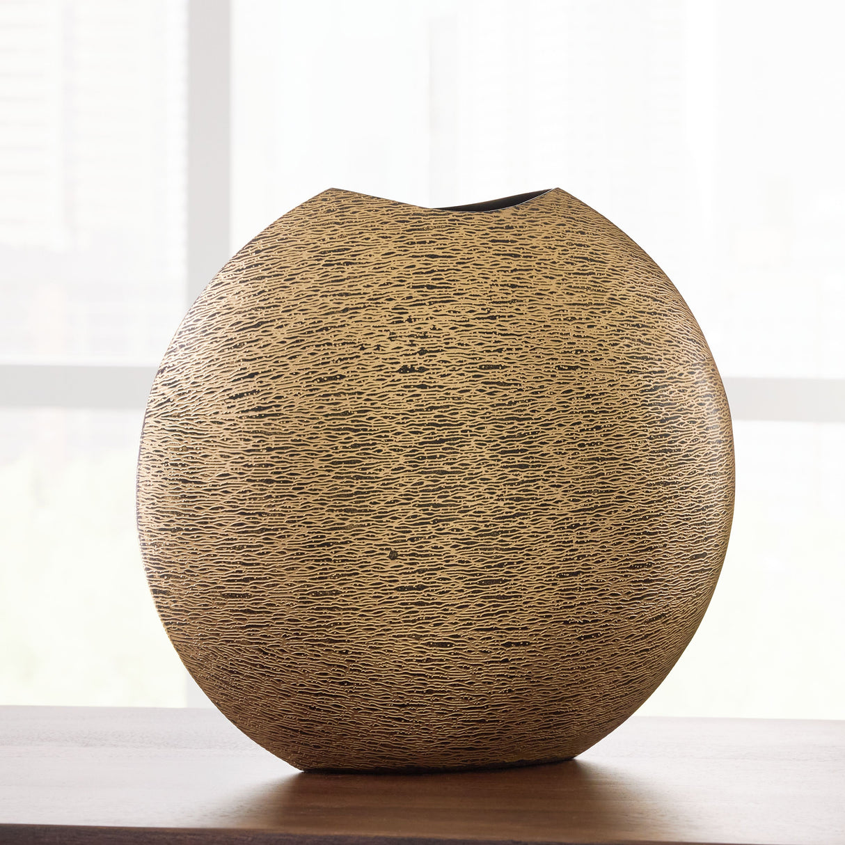 Iansboro - Vase by Signature Design by Ashley® | Bel Furniture