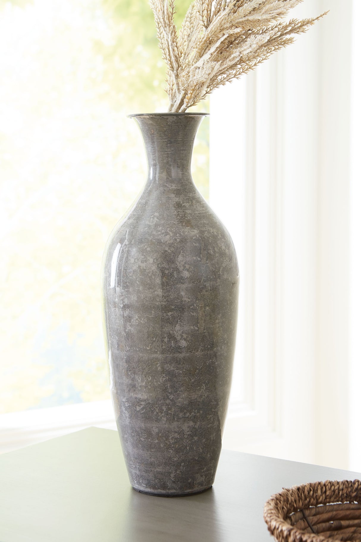 Brockwich - Vase by Signature Design by Ashley® | Bel Furniture