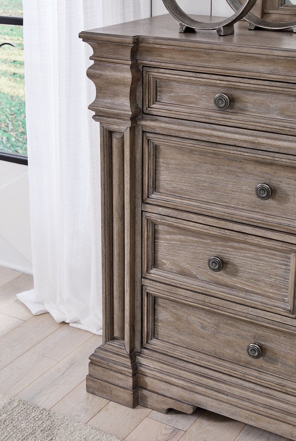 Blairhurst - Light Grayish Brown - Dresser by Signature Design by Ashley® | Bel Furniture