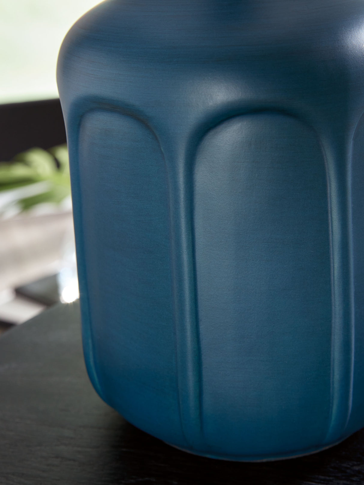 Gierburg - Ceramic Table Lamp by Signature Design by Ashley® | Bel Furniture