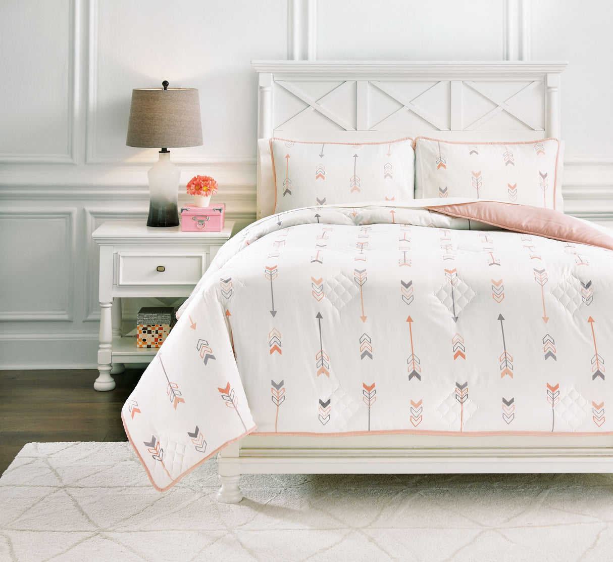 Lexann - Comforter Set by Signature Design by Ashley® | Bel Furniture