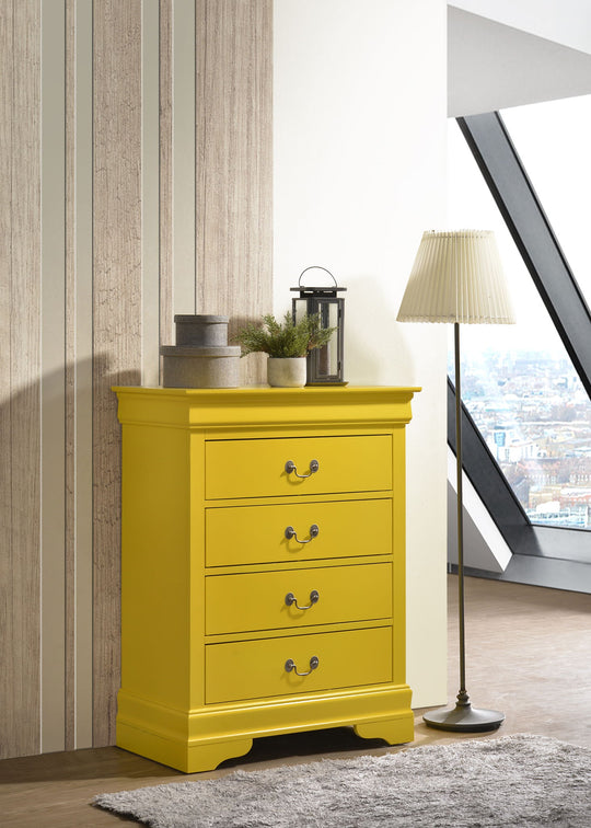 Louis Phillipe - Traditional Style Storage Chest Elegant
