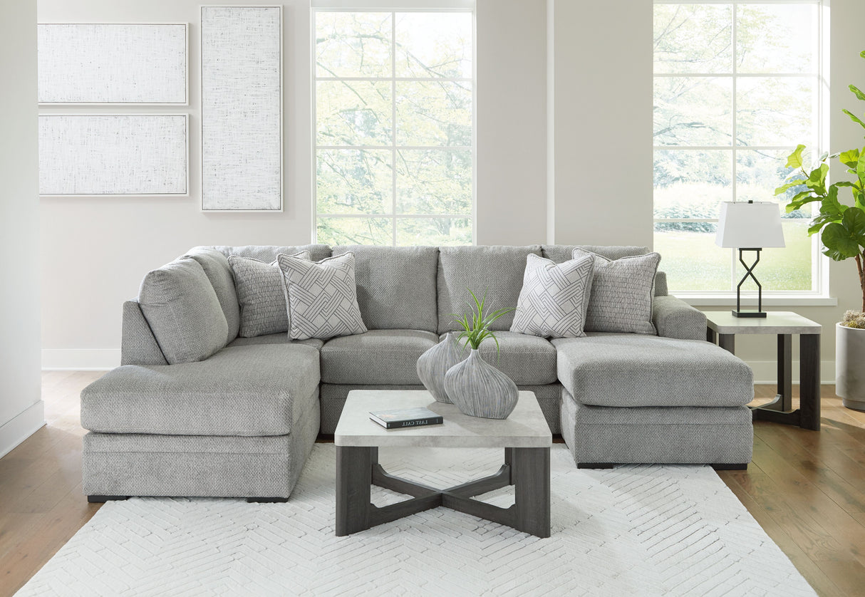 Casselbury - Sectional by Signature Design by Ashley® | Bel Furniture