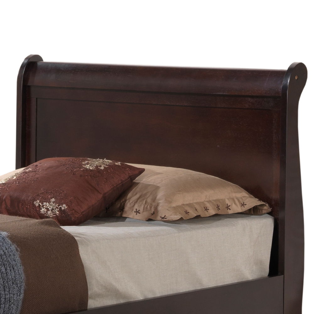 Elegant Trundle Bed With Timeless Charm