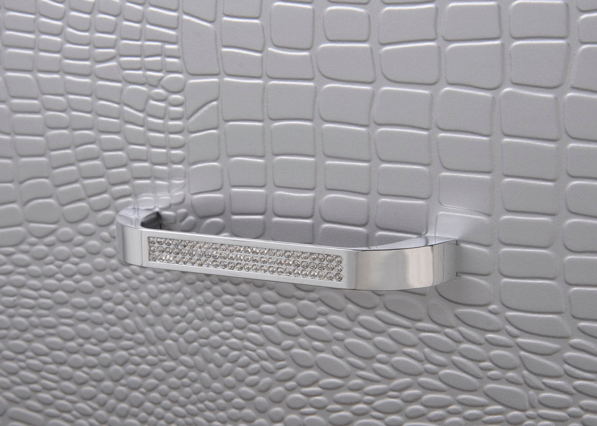 Lillian - Bedroom Set by Crown Mark | Bel Furniture